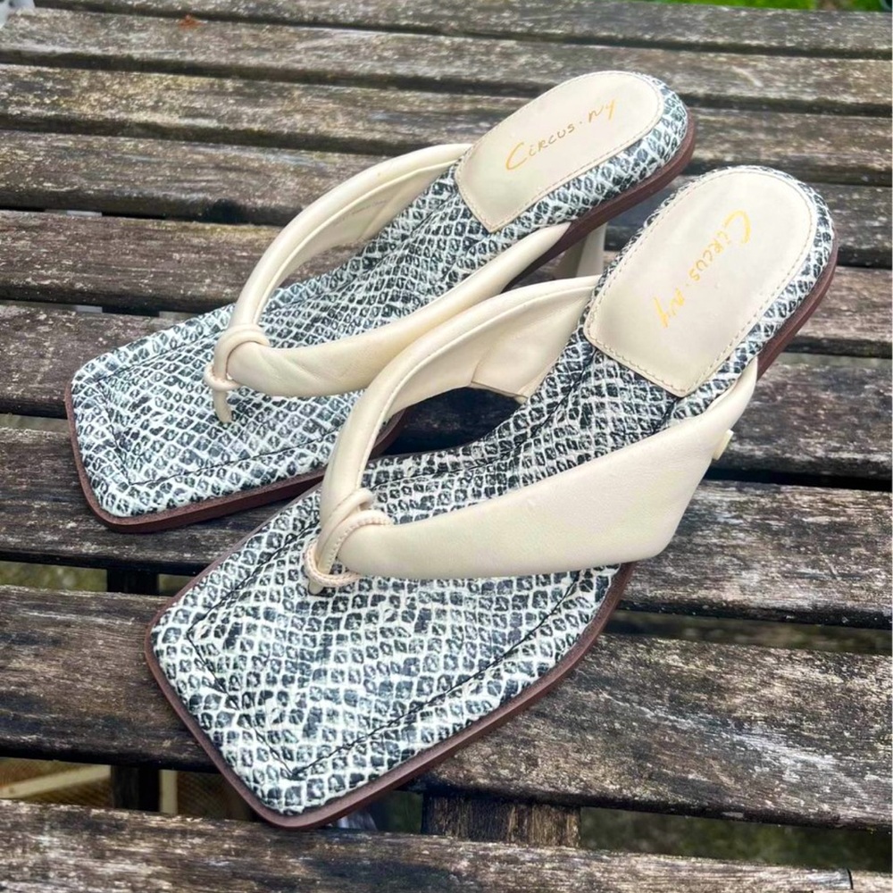 Sam Edelman Cream faux snake skin kitten heel sandals size 8 women